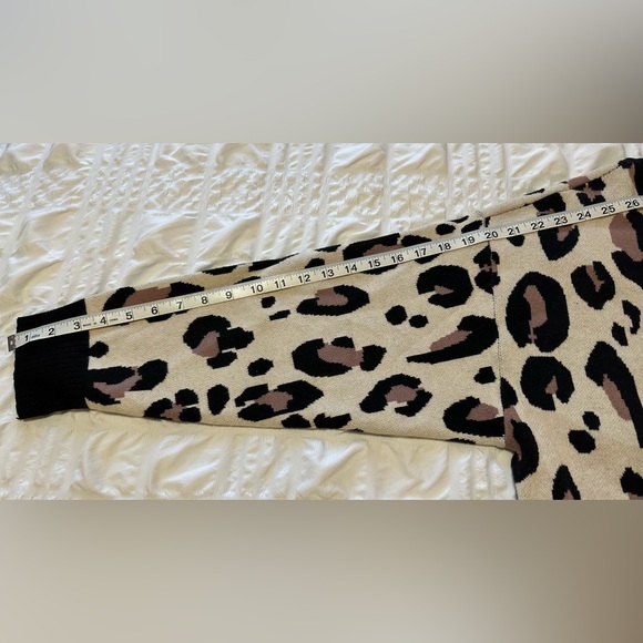 ๐๐คEVRI Leopard Sweater 1X NWT - Picture 9 of 12